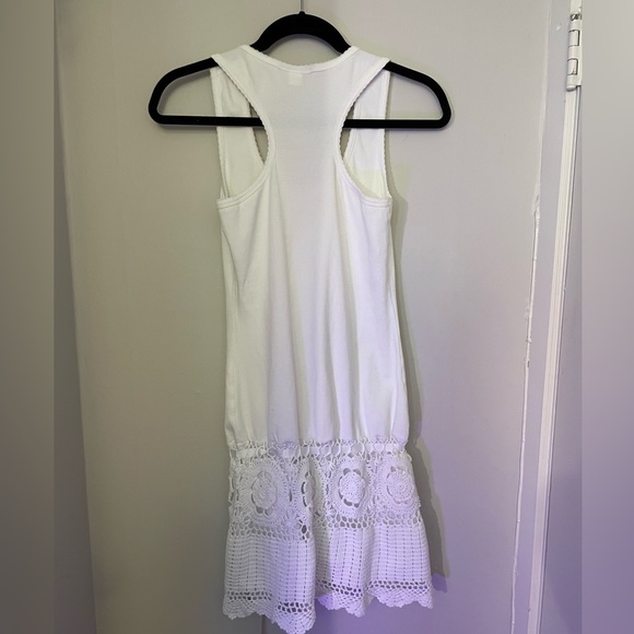 White dress size small. - Picture 3 of 4